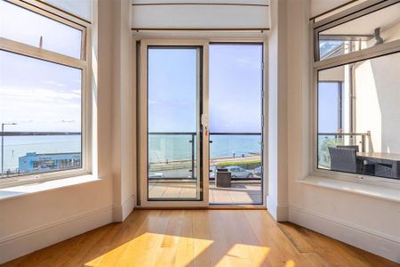 3 bedroom apartment to rent - Photo 3