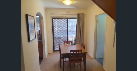 2 BEDROOM TOWNHOUSE IN THE HEART OF HENLEY BEACH - Photo 3