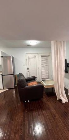 Cute First Floor Bachelor Unit (Not Basement) For Rent - Photo 1