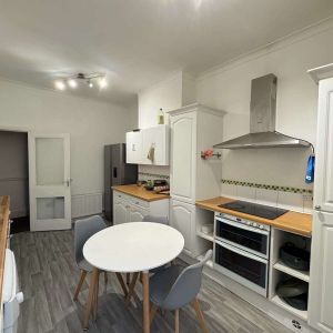 Shared house next to Newsham Park - bills included 1C - Photo 2