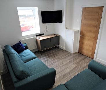 Edwin Road, Hyde Park, LS6 1NL, Leeds - Photo 6