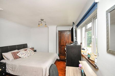 2 bedroom end of terrace house to rent - Photo 4