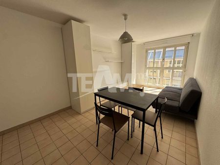 Location Appartement 2 pièces 43m² SETE 34200 - Photo 2