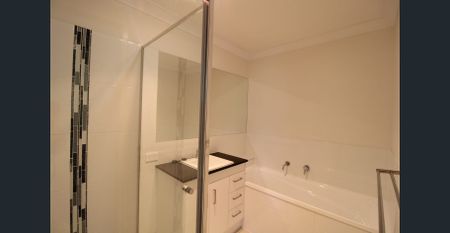 Space, Style, Sophistication - Photo 3