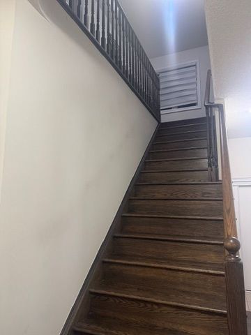 For Lease - 122 Cactus Crescent, Hamilton, Ontario - Photo 2