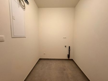 Ruim duplex appartement in het centrum van Gistel. - Photo 2