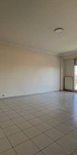 QUARTIER SAINT GENES-T4 - Photo 1