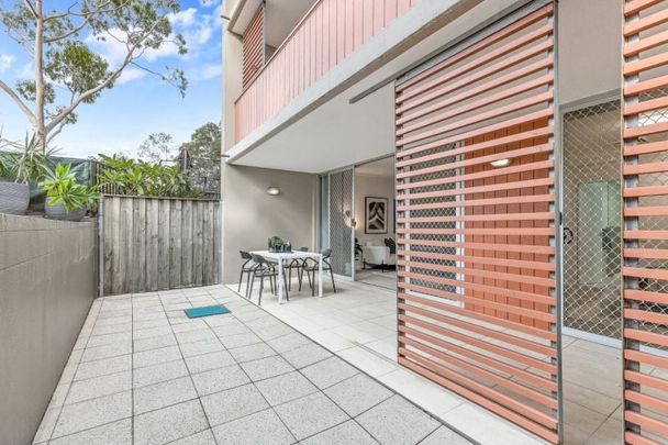 Courtyard Oasis in Prime Mosman Location - Photo 1