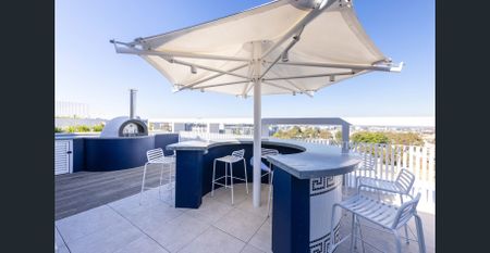 UPCOMING GROUND FLOOR, $830 PW MODERN 1 BEDROOM APARTMENT WITH RESORT AMENITIES, GYM INCLUDED! - Photo 2