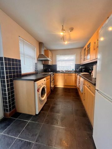 10 Rugby Terrace, BT401SG, Larne - Photo 4