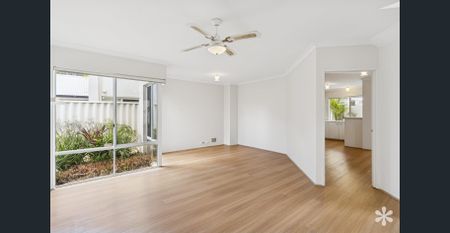 Stylish Townhouse with Entertaining Courtyard - Photo 4