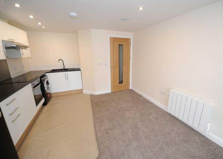 2 bedroom apartment to rent - Photo 4