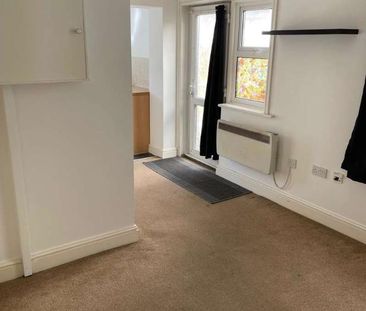 Bournemouth, Dorset, BH5 - Photo 6