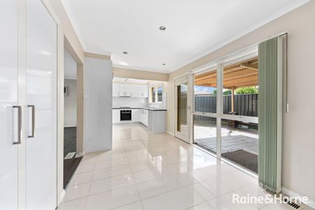 Sensational Home in a Quiet Court Location - Photo 2