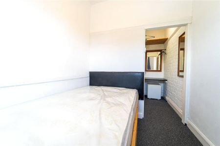 4 bedroom house to rent - Photo 2