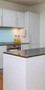 City fringe living! - Photo 4