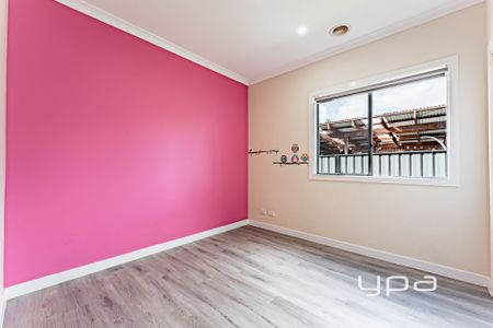 74 Thorseby Circuit, Craigieburn - Photo 2