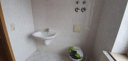 Charmante 3-Zimmer-Dachgeschosswohnung mit viel Licht - Photo 2