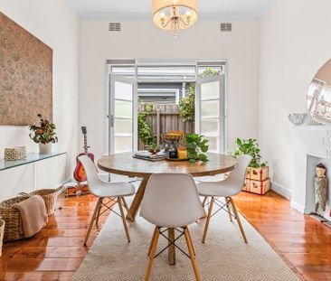 Timeless Appeal and Lifestyle Convenience in Yarraville - Photo 2