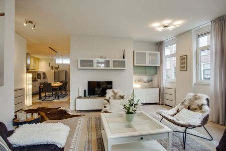 Appartement te huur: Van St. Aldegondeplein 1 2581 TJ Den Haag - Photo 2