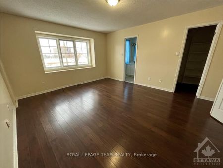 For Lease - 39 THORNBURY Crescent, South of Baseline to Knoxdale, Ontario - Photo 2