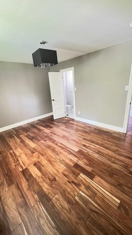 For Lease - 3082 Lindenlea Drive Unit# MAIN FLOOR, Mississauga, Ontario - Photo 4