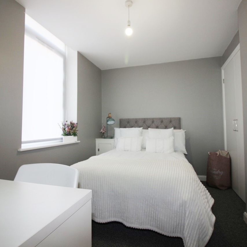 Coburn Street, Cathays - Photo 1