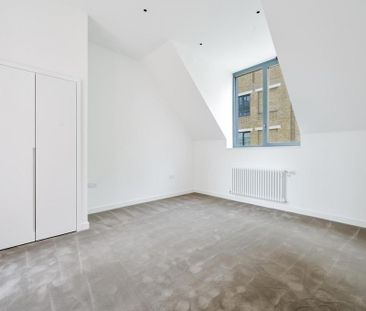 4 bedroom apartment to rent - Photo 3