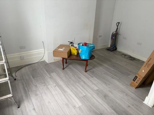 1 Bedroom Flat To Let - Photo 1