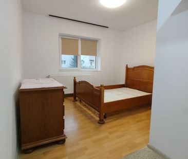 Inchiriere Ap. 3 camere, decomandat, doua bai, Racadau. - Photo 1