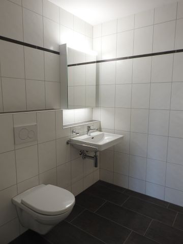 "grosse, moderne 4.5-Zimmer-Wohnung mit Lift und eigenem Waschturm" - Foto 5