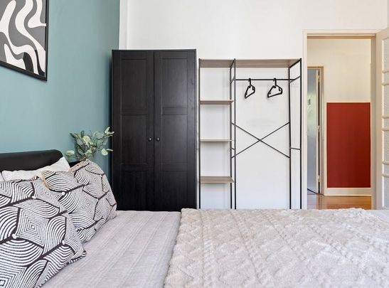 Avenida de Sidónio Pais, Lisbon, Lisbon 1050-215 - Photo 1