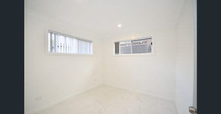 BRAND NEW 3 BEDROOM HOME IN A QUIET LOCATION! - Photo 2