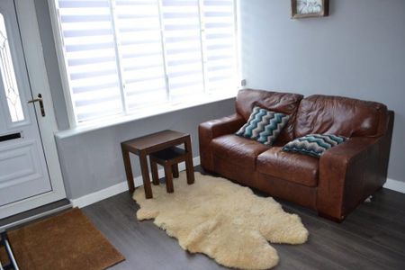 2 bedroom flat to rent - Photo 4