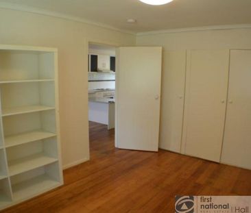 2/11 Rhoden Grove, 3177, Eumemmerring Vic - Photo 4