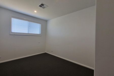 4 Abbott Street, - Photo 3