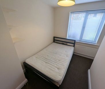 St Philips Court, Hulme, Greater Manchester, M15 6HE - Photo 4