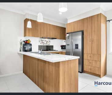 Modern Family Living in Tarneit Close to All Amenities - Photo 2