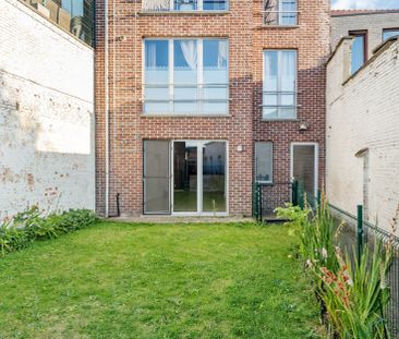 Gelijkvloers appartement met 1 à 2 slaapkamers, tuintje en garagebox - Photo 3