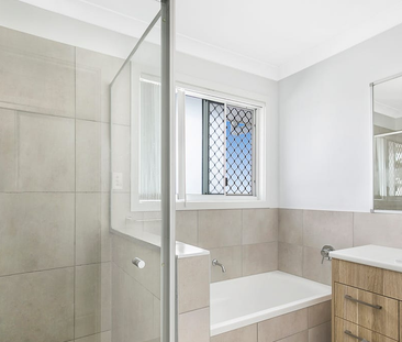 17 Cardwell Circuit, Thornlands QLD 4164 - House For Rent | Domain - Photo 4