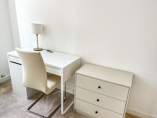 3 bedroom flat to rent - Photo 1