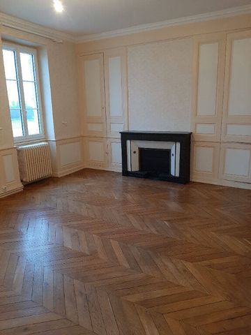 Location appartement 3 pièces 78.52 m² à Mâcon (71000) BORD DE SAONE CENTRE VILLE - Photo 2