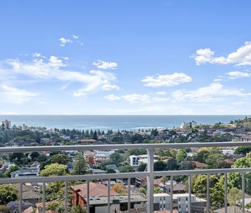 Light-Filled Sub-Penthouse with Panoramic Ocean and Valley Views - Photo 2