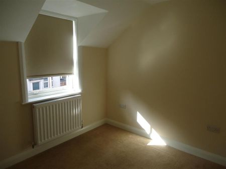 2 bedroom townhouse to rent - Photo 4