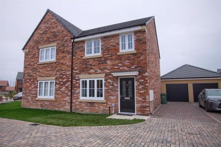 3 bedroom semi-detached house to rent - Photo 3