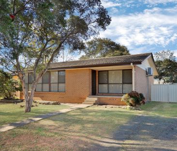 Charming 3-Bedroom Home - Photo 1