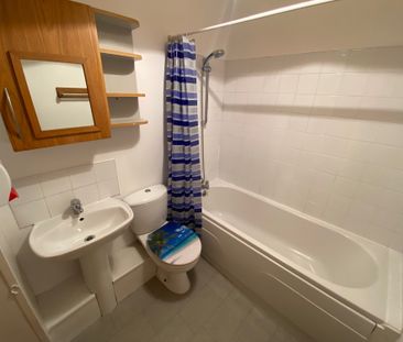 9 Cheston Close, Carrickfergus, BT38 7FL - Photo 5
