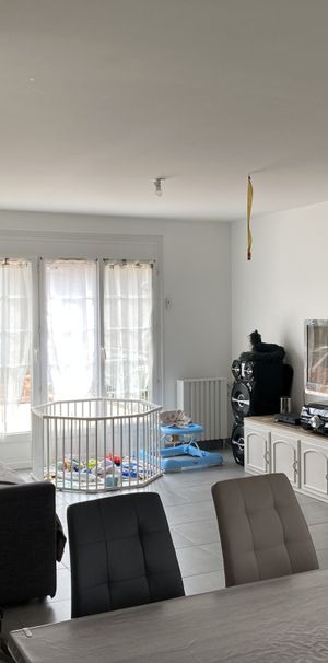 Location Maison 4 pièces 82m² LE FUILET 49270 - Photo 1