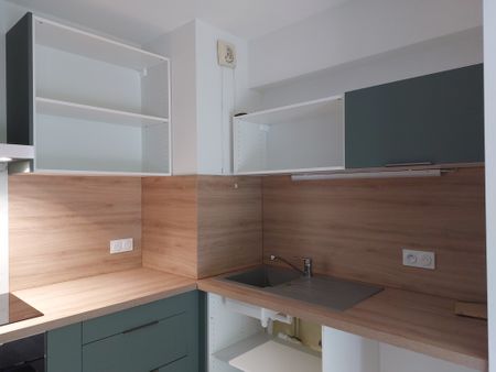 Location Appartement 2 pièces 45m² BEAUVAIS 60000 - Photo 3