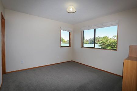 A Beautiful Home in Riccarton – Modern and a Must see - Photo 3